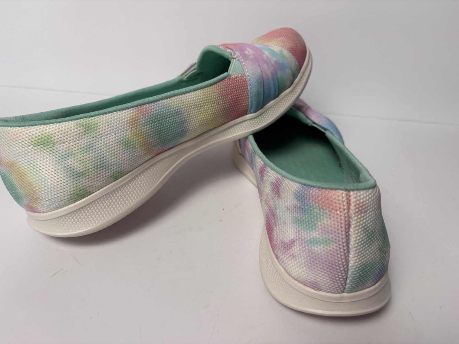Skechers Gen 5 Women’s 9 Shoes Slip On Rainbow Goga Mat Natural Flats Bow