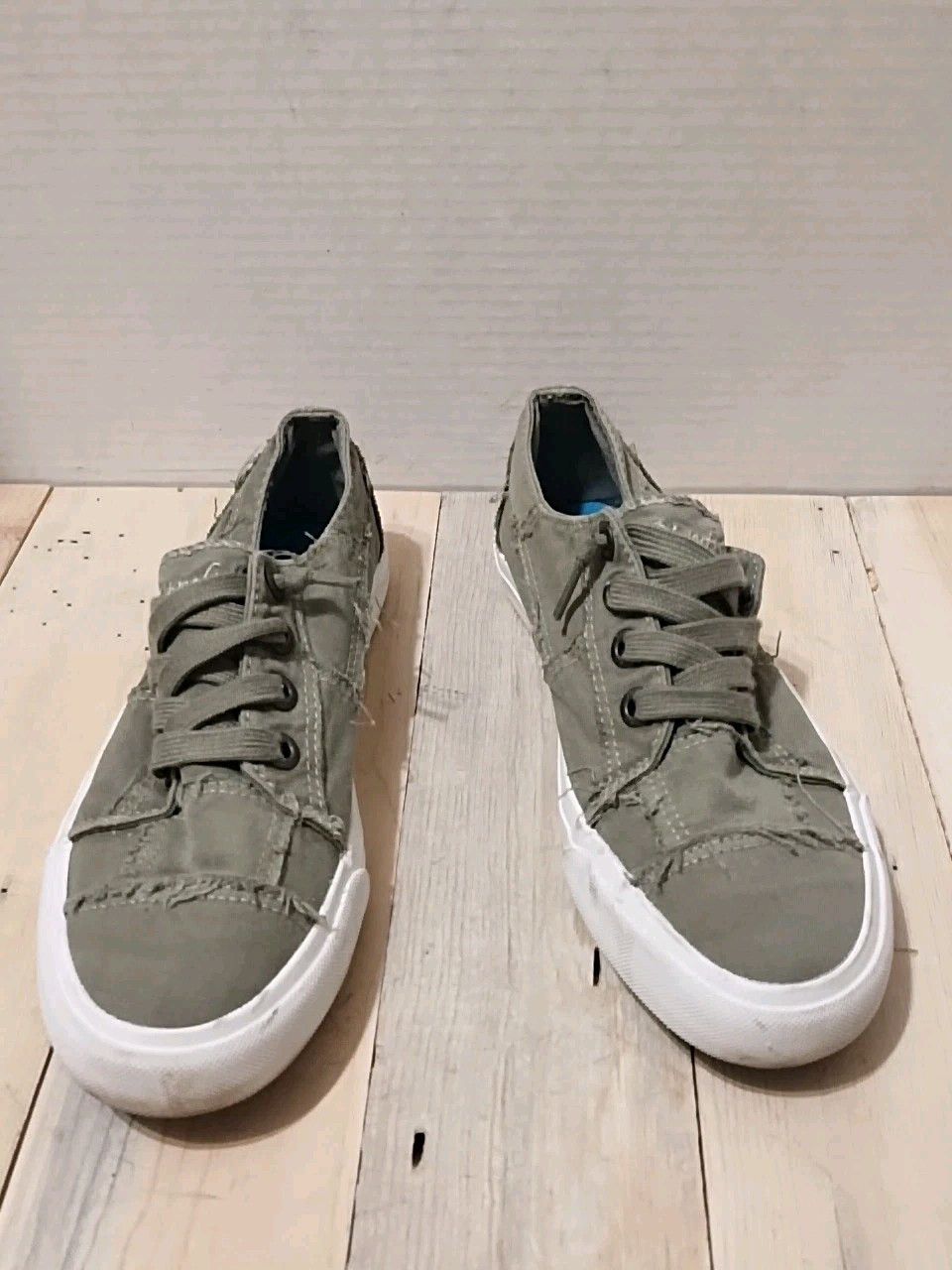 Blowfish Malibu Sneakers Womens 7 Distressed Skater Grunge Leisure Army Green