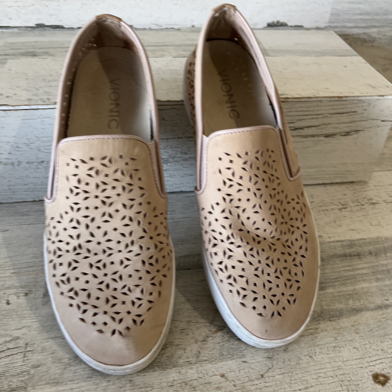 Vionic Women’s Splendid Midi Perf Slip-on with Concealed Orthotic Dusty Rose 6.5