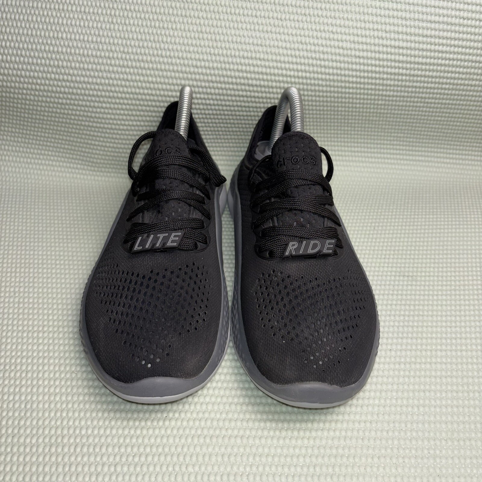 Crocs Literide 360 Pacer Sneakers Women’s Size 8 Lace Up Comfort Water Shoes