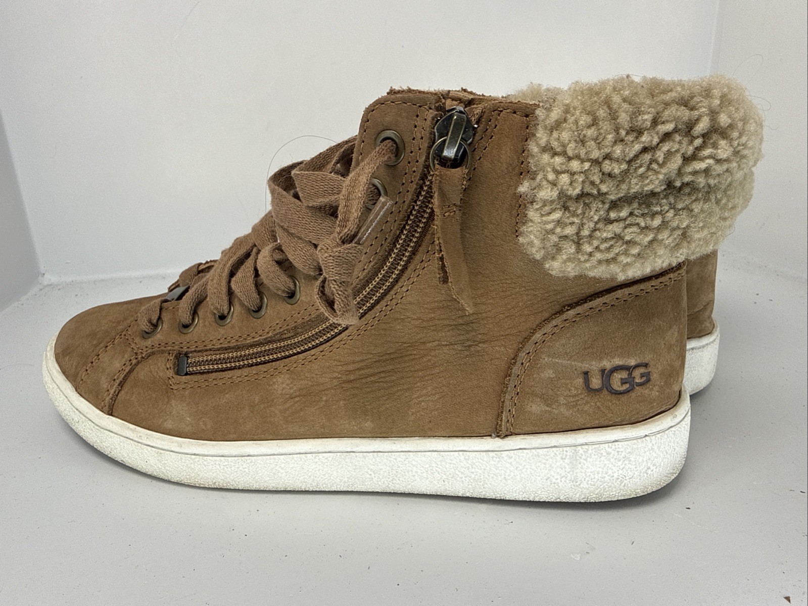 UGG Womens Olive 1019716 Chestnut Leather High Top Lace Up Sneaker Shoes Sz 8.5