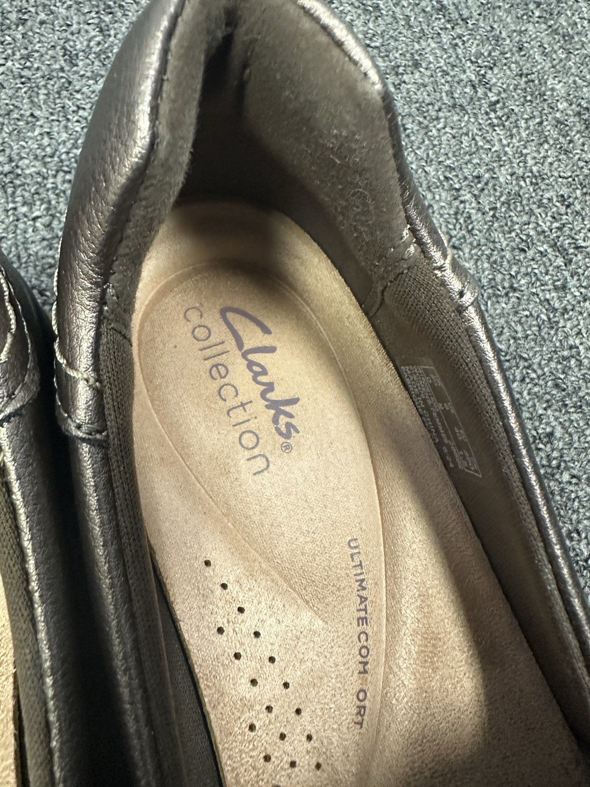Women’s Clark’s Collection Shoes 9M New Gold Tone