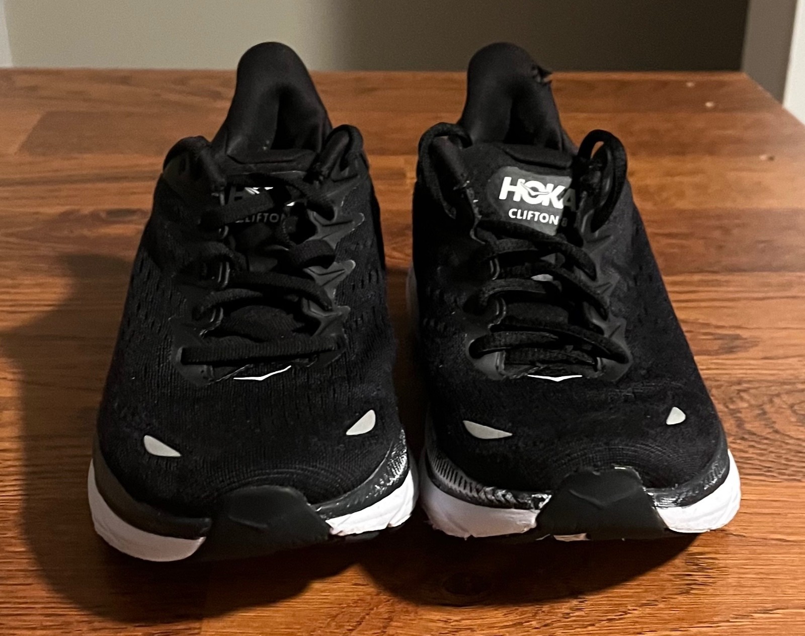 Hoka One One Clifton 8 Black Running Shoes Size 6.5B Women