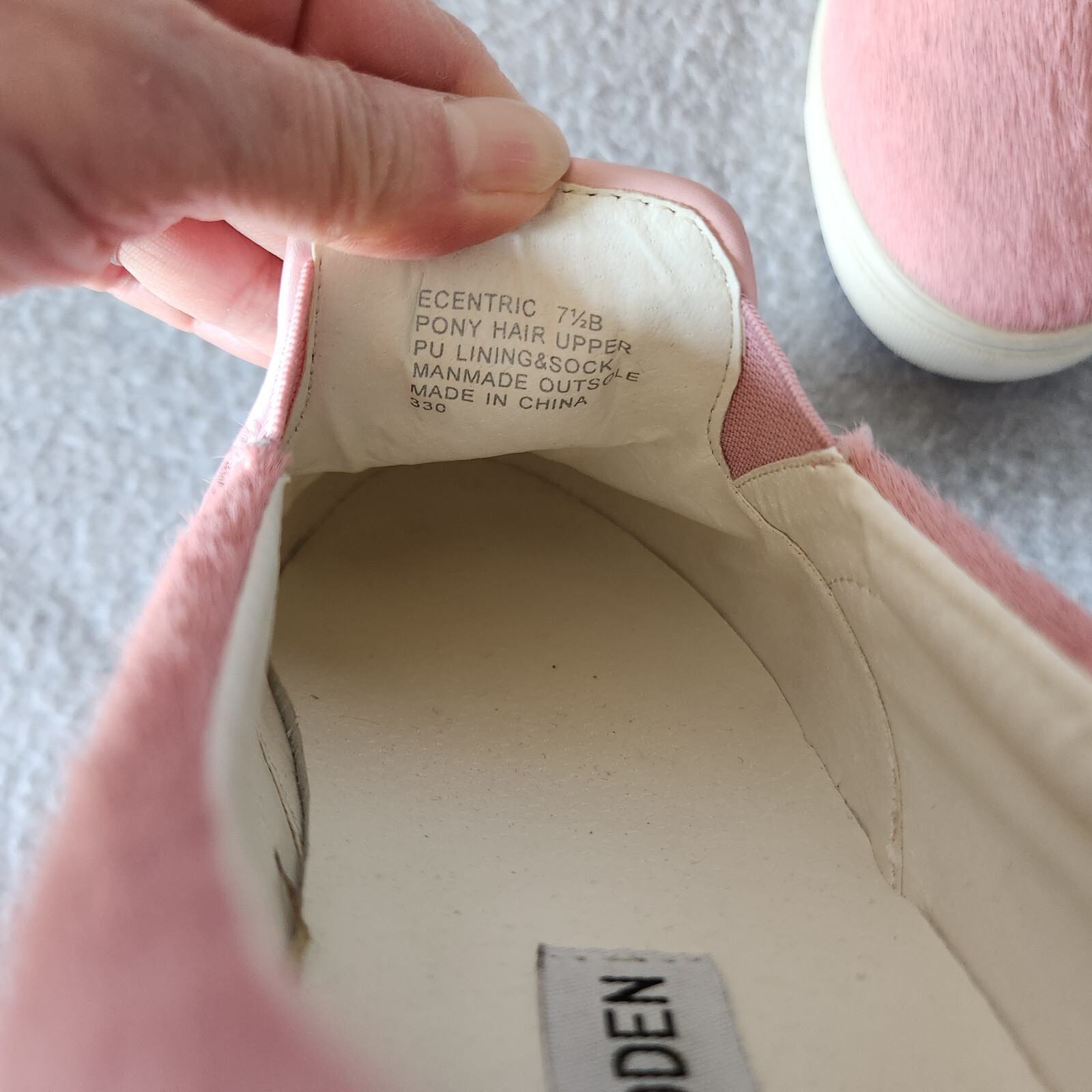 EUC Steve Madden Ecentric Pink Pony Hair Slip-On Fashion Sneaker Comfort US 7.5B