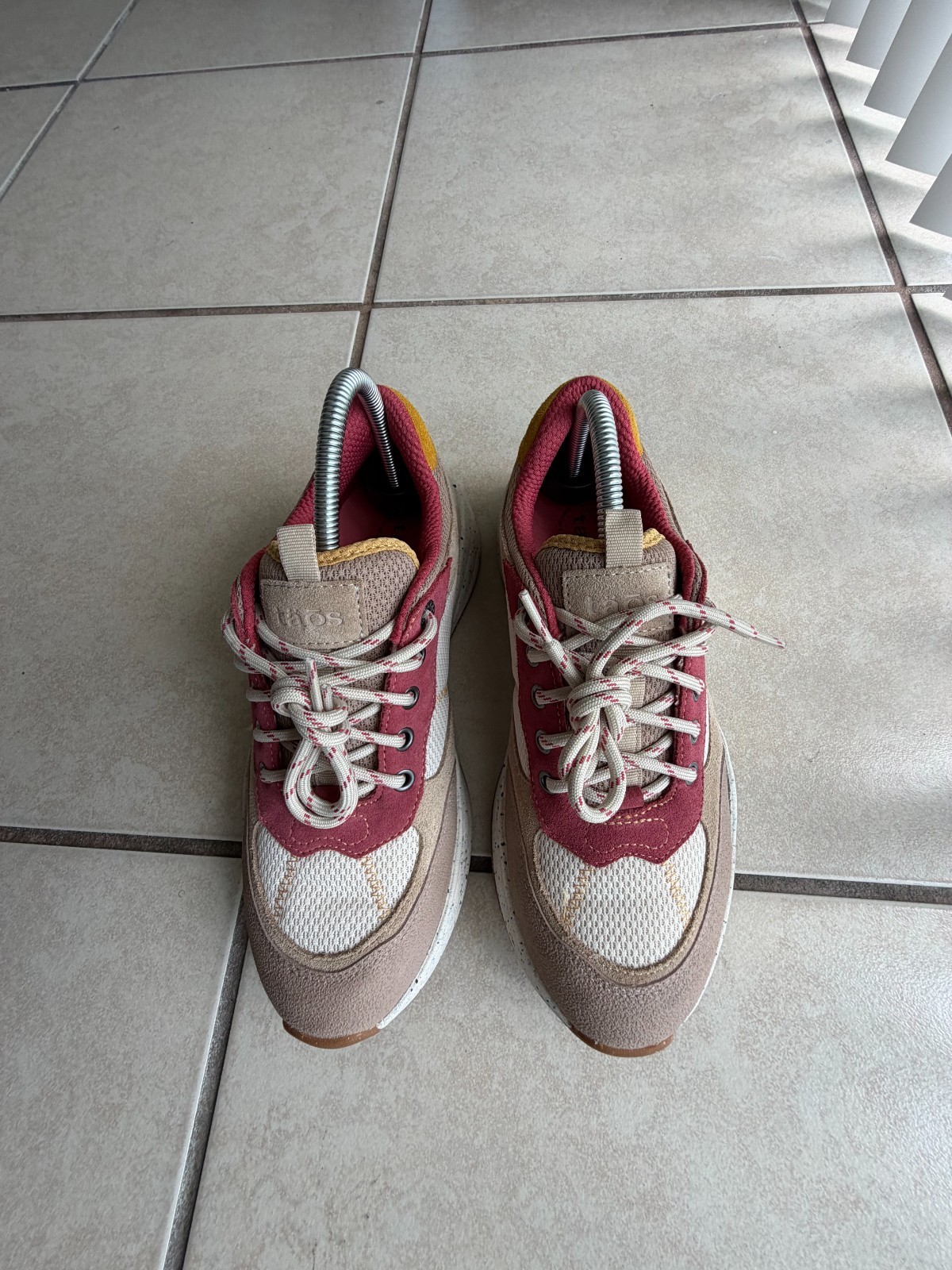 Taos Advance Women’s Comfort Sneakers Size 9.5 Desert Multi Suede Arch Support