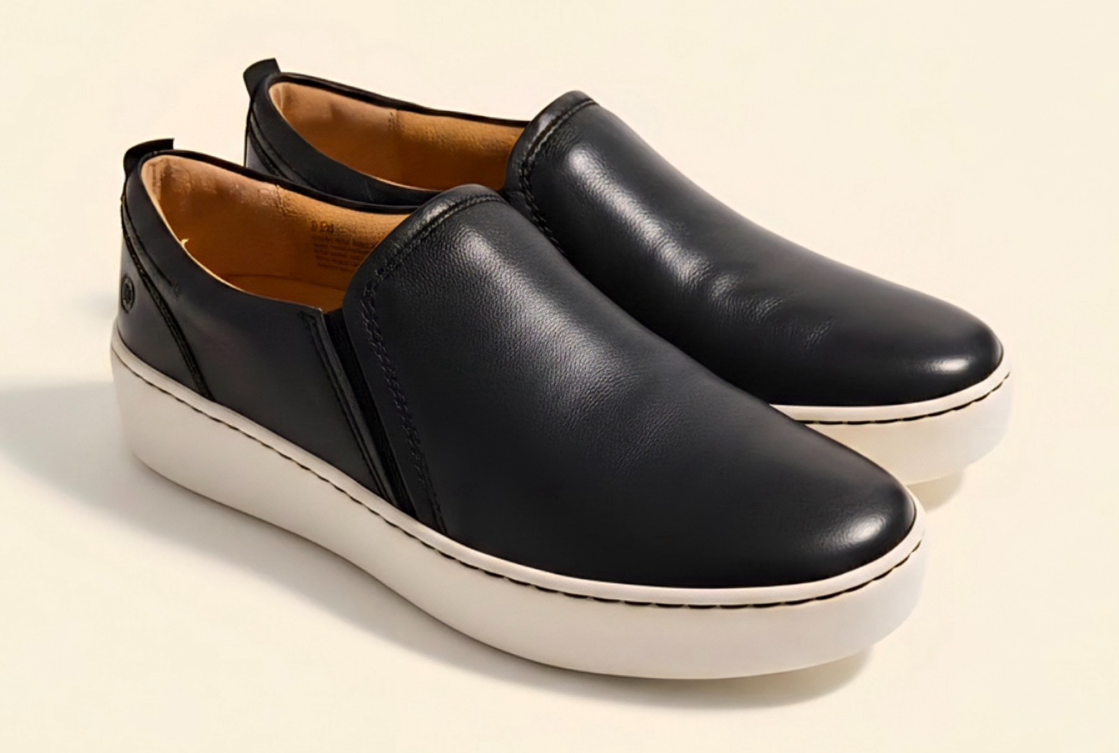 “Born” Mira Slip On, Leather, W 8.5, Black. New with Box, Retail $135