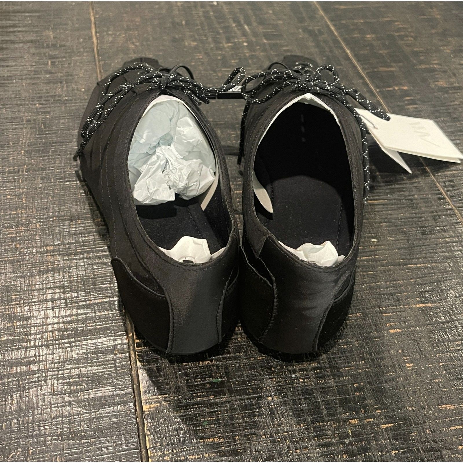 ZARA Sporty Lace-up Ballet Flats