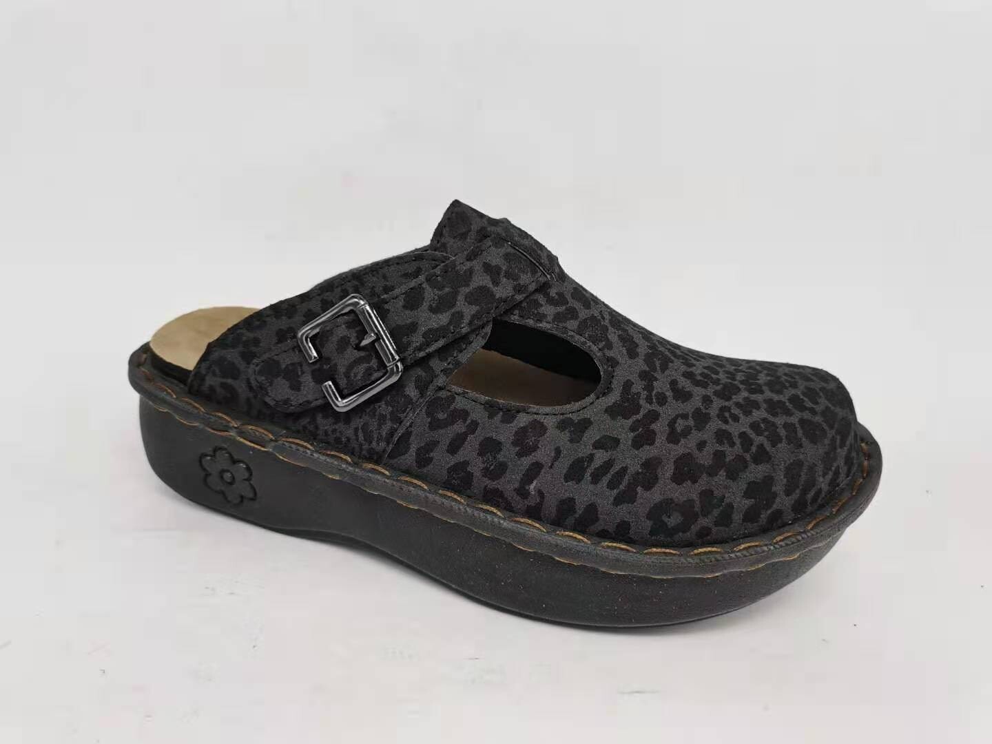 Savvy nursing shoes- Happy Leopard sizes 6M-12M
