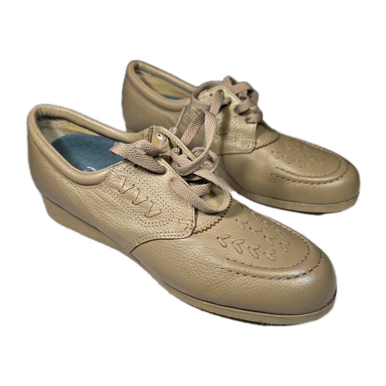 👟 **NEW Drew Shoes 3A Walking Sneaker Womens 8.5 Tan Faux Leather! NARROW FIT!