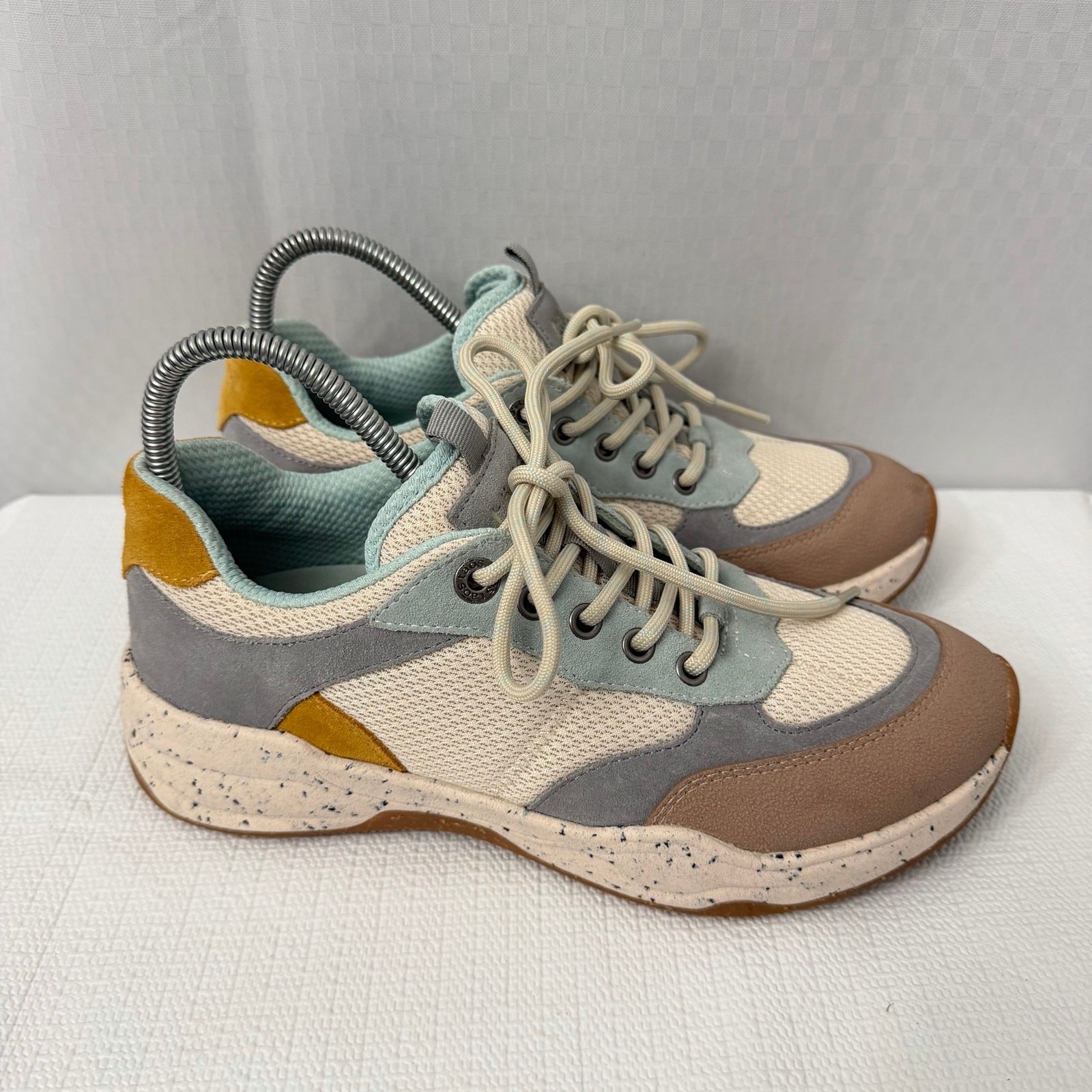 Taos Advance Shoes Women’s Size 9 Seafoam Multi Comfort Sneakers Lace Up