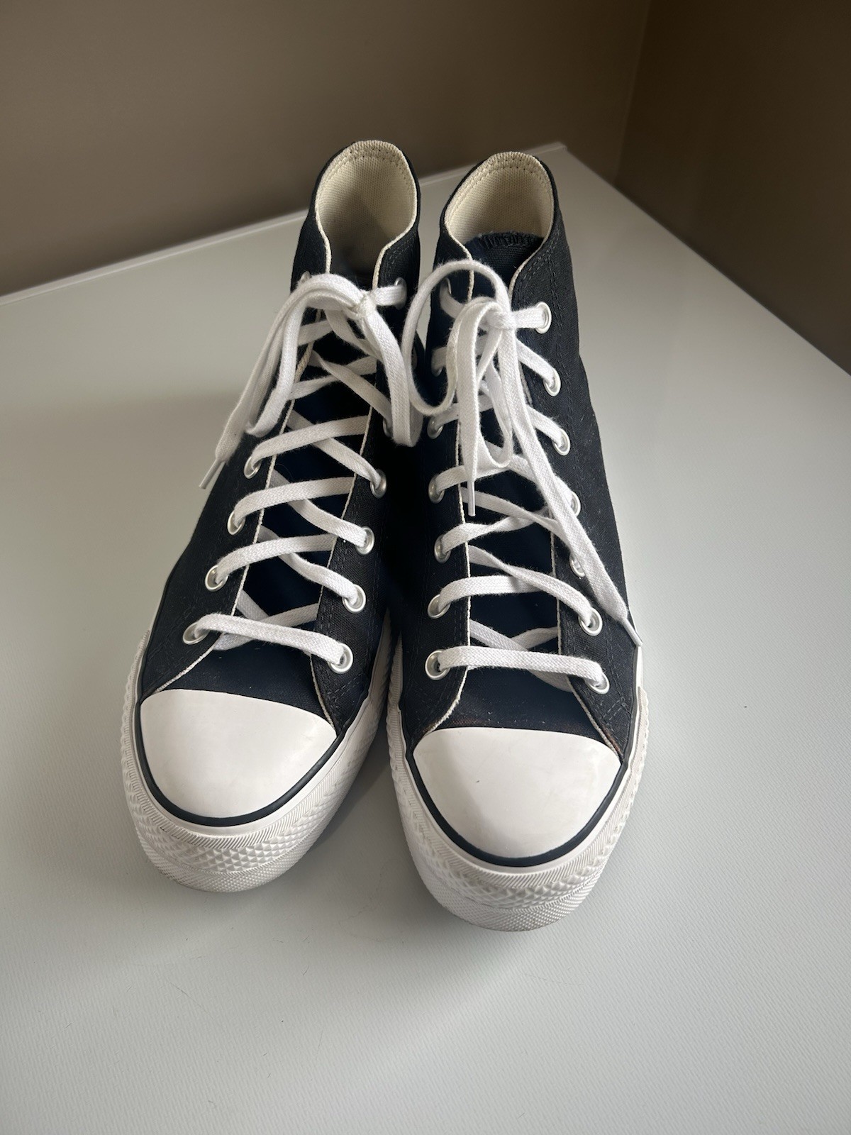 Women’s Converse All Star Chuck Taylor Black High Top Sneakers Size 9 EUR 40