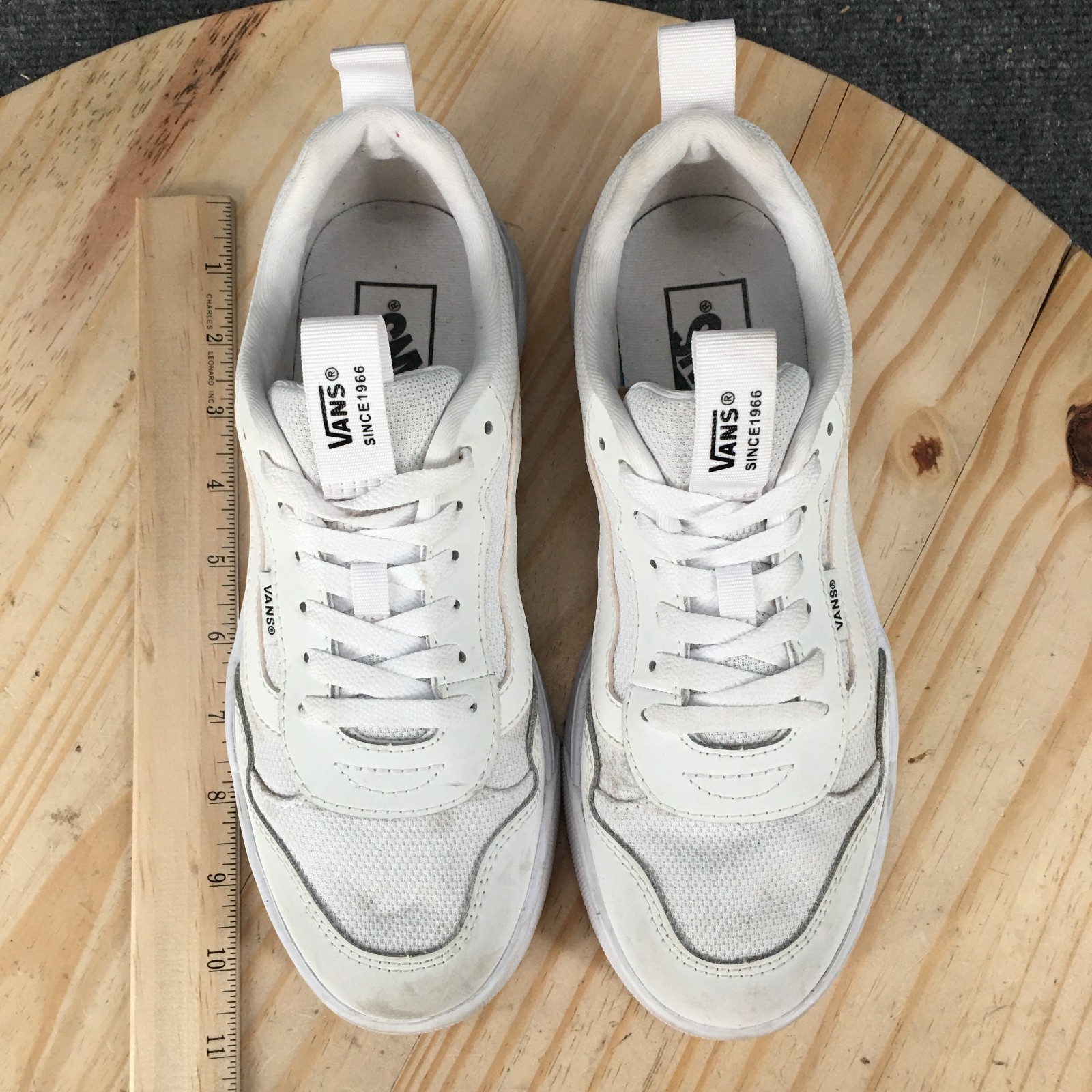 Vans Range EXP Shoes Womens 8 Lace Up Sneakers Low Top Casual Comfort White
