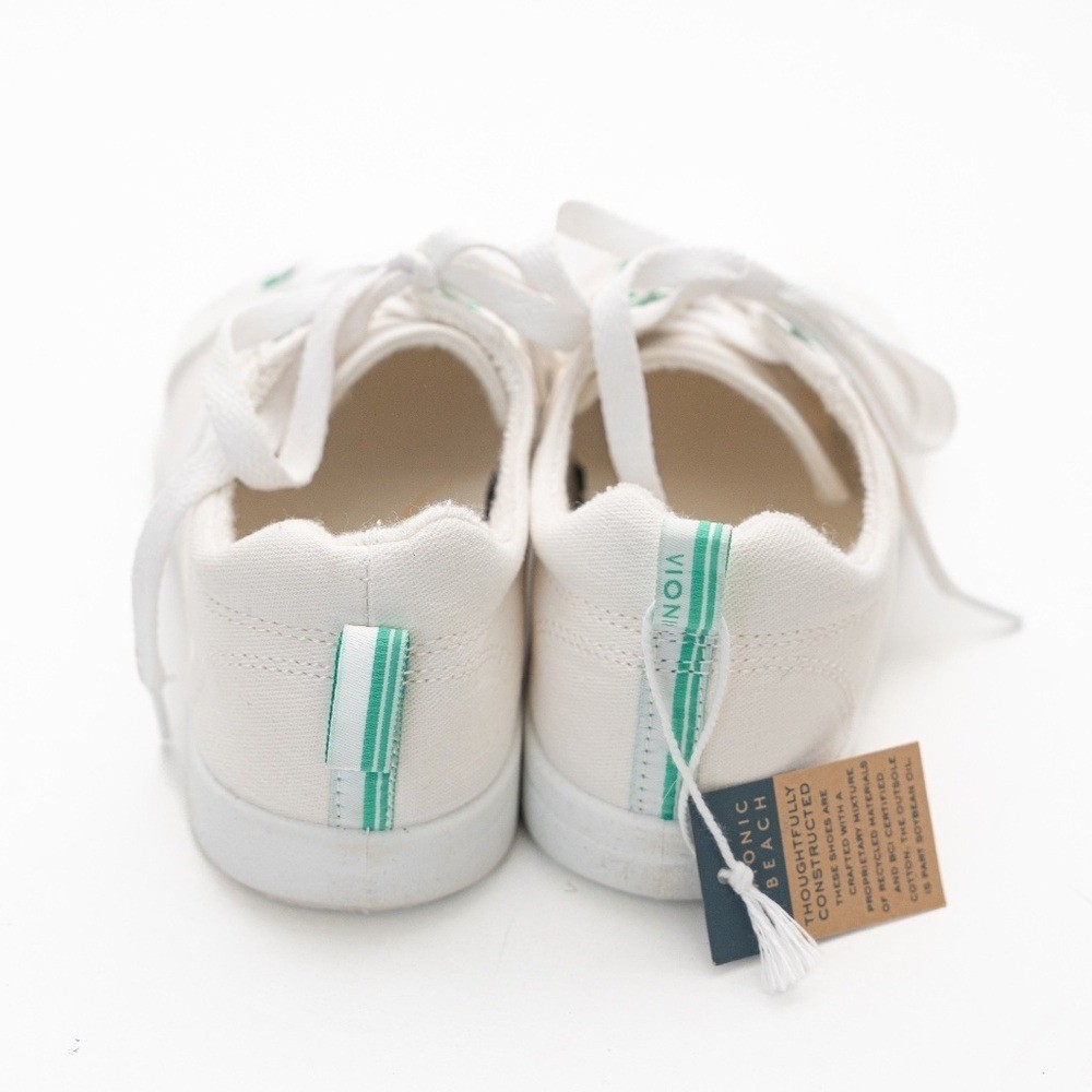 Vionic Beach Stinson White Canvas Lace Up Sneakers