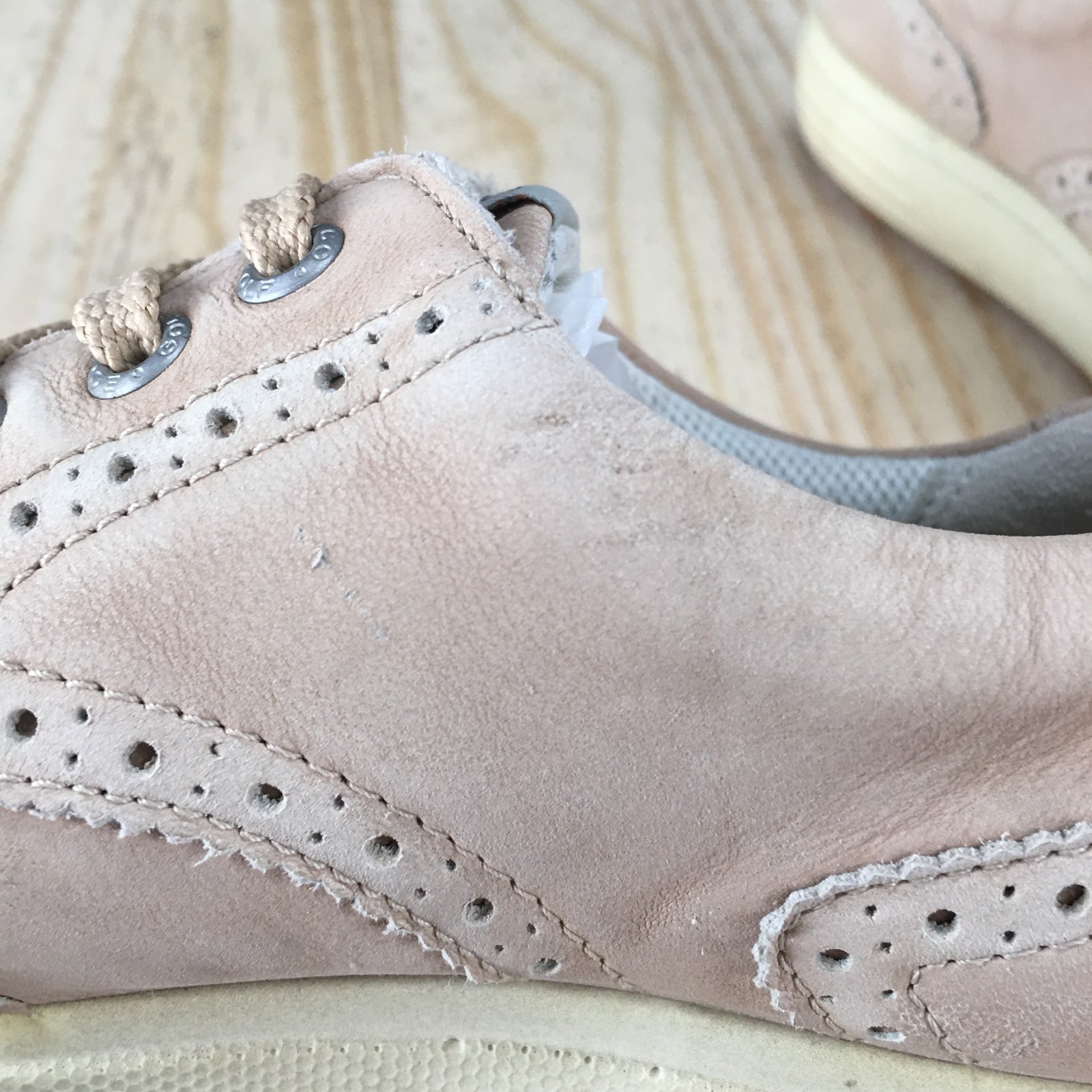 ECCO Shoes Womens 39 Hybrid Golf Sneakers Wingtip Pink Leather Round Toe Low Top