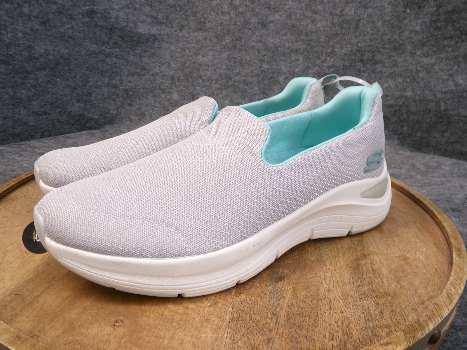 Skechers Arch Comfort Womens Size 10 US Gray Teal Athletic Slip On Shoes 56126