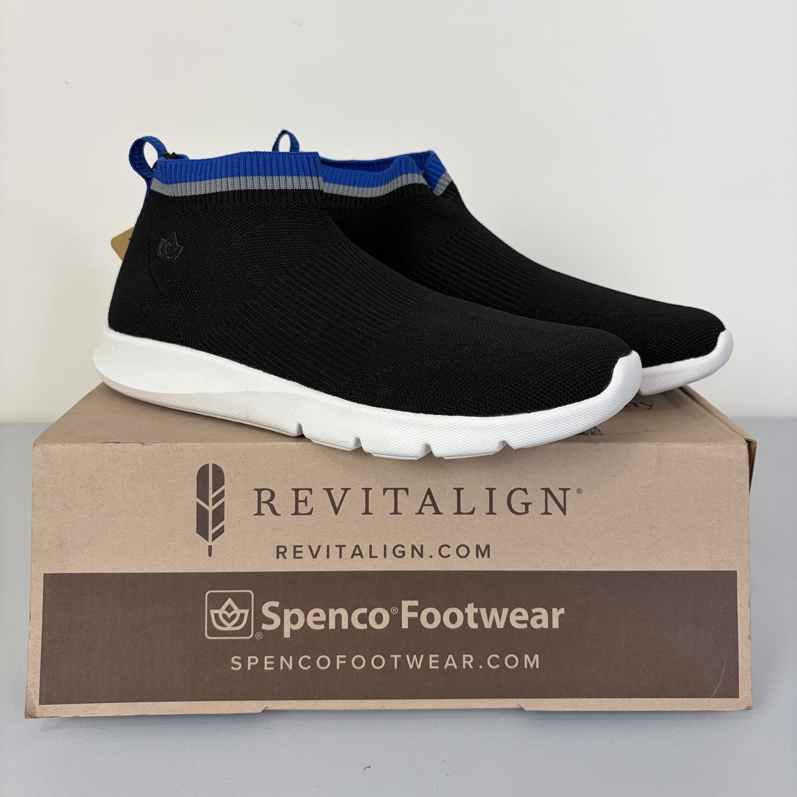 Spenco Women’s Pure Love Slip On Sneaker Size 9B Black Blue Comfort Cushion