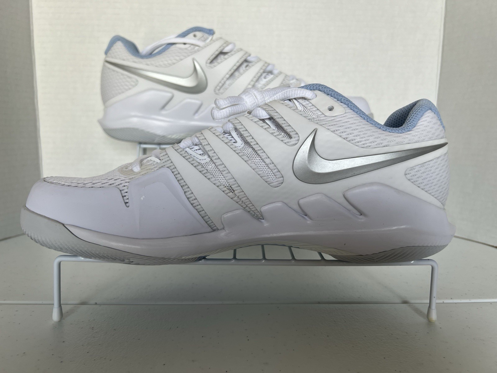Nike Court Air Zoom Vapor X HC Womens Shoes White Silver AA8027-105 Size 9.5 NEW