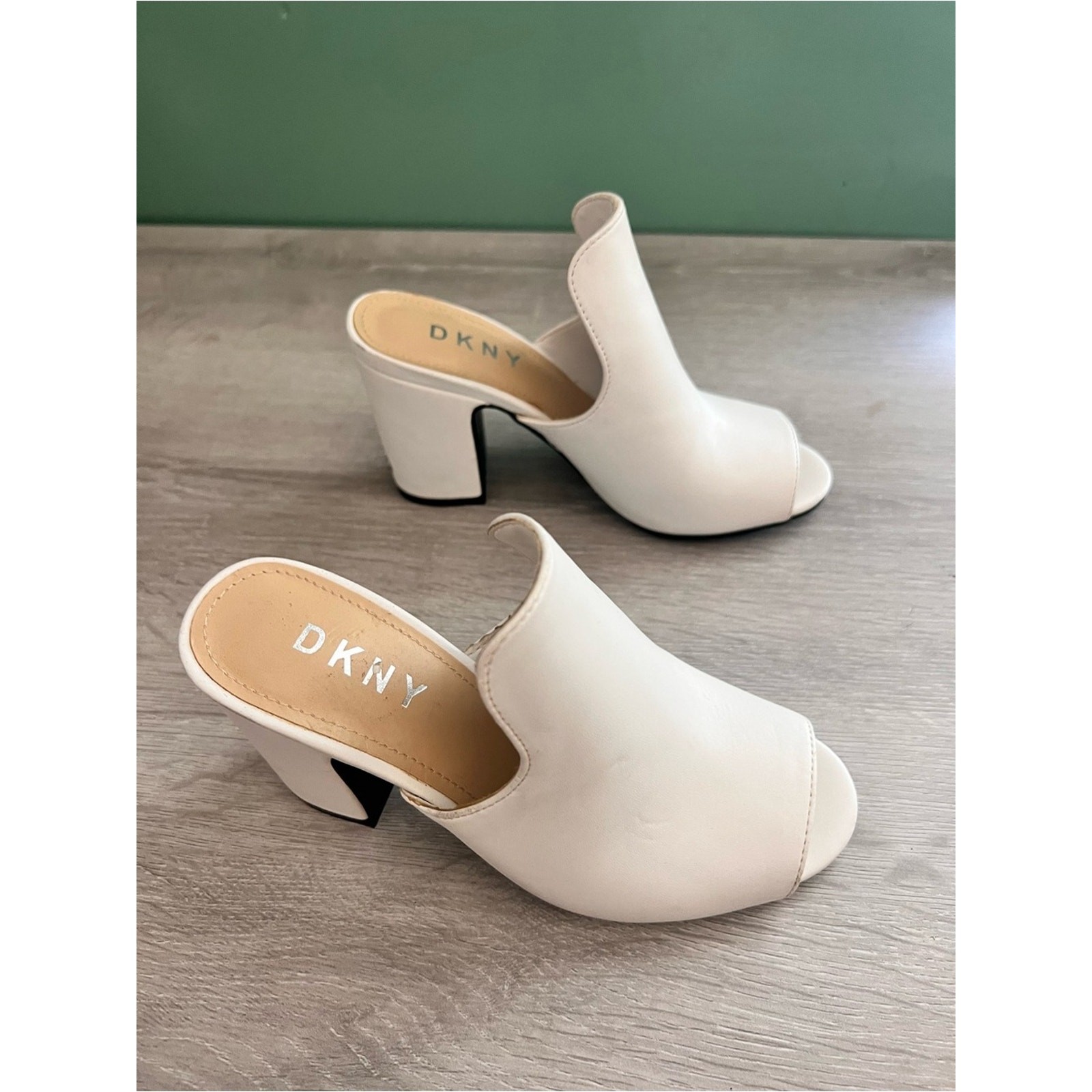 DKNY White Open Toe Block Heel Mule Sandals Size 5.5