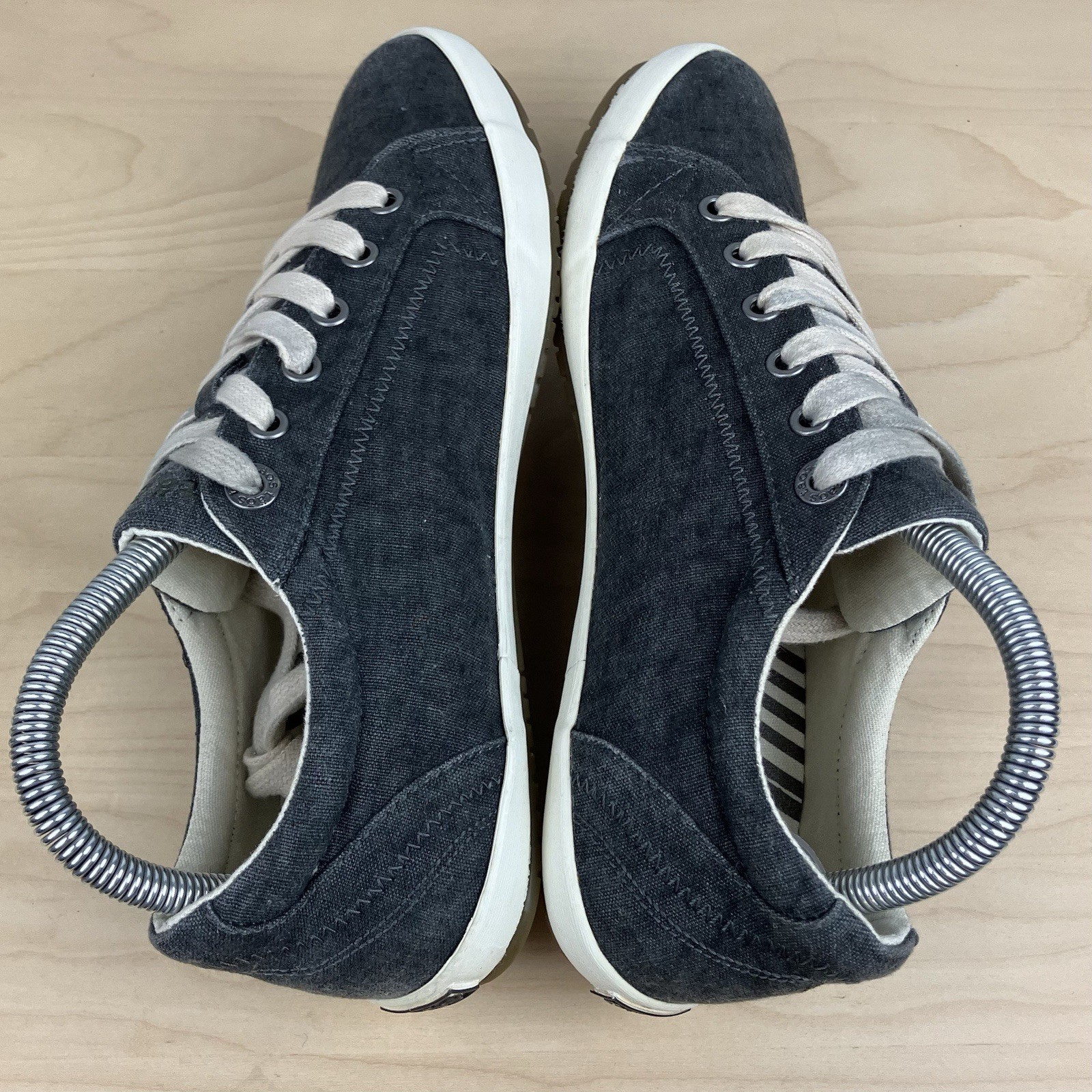 Taos Women’s Size 9.0 Star Washed Black Gray Low Top Casual Shoes Lace Up