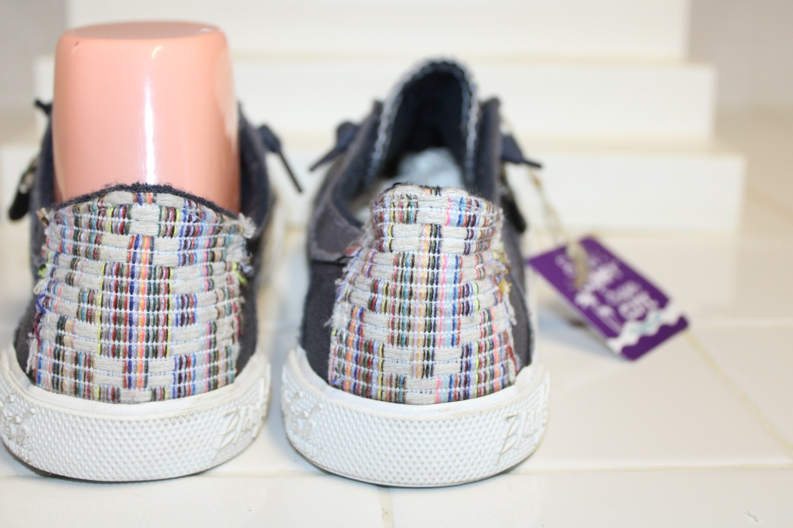 Blowfish® Gray Canvas Sneakers w/Black Diego Weave Super Foam Sock – Size 8