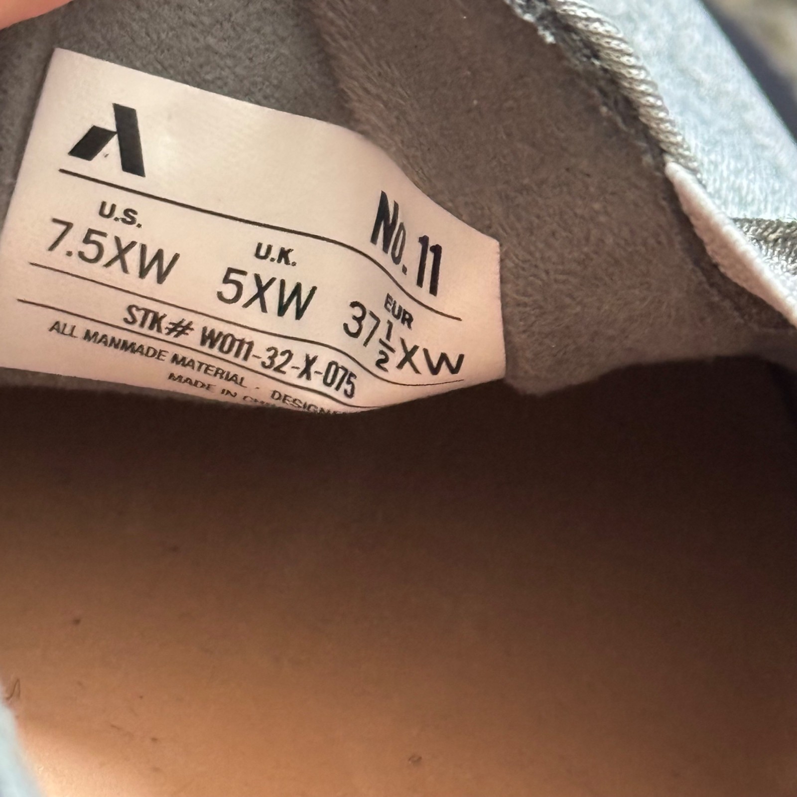 Anodyne Slip-On Athletic Shoes Sz 7.5 XW With Adjustable Strap Gray