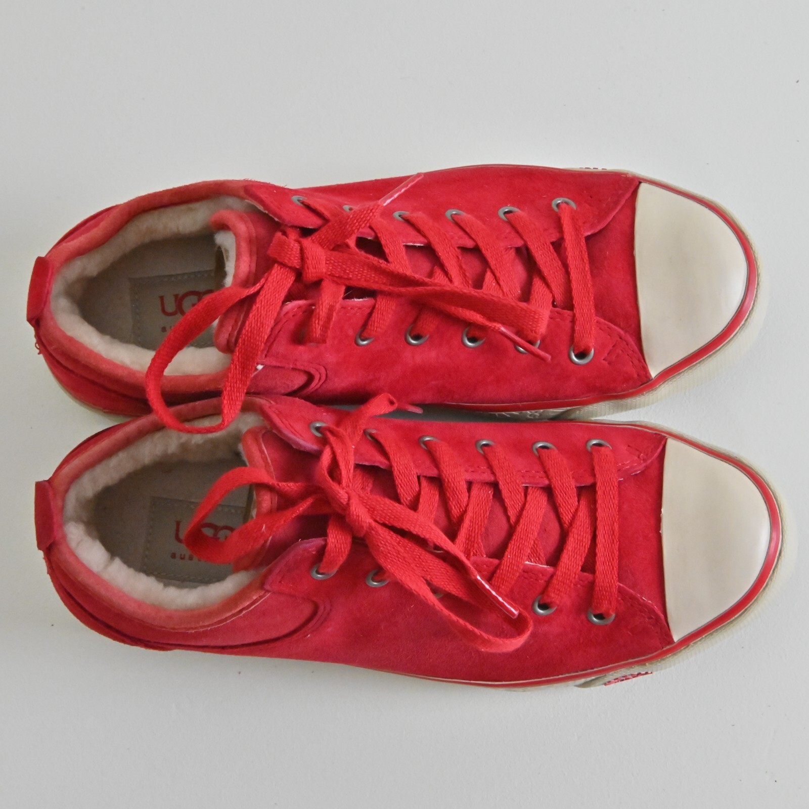 UGG 60s Suede Upper Sheepskin Shearling Lined Comfort Low Top Sneakers US7 UK5.5