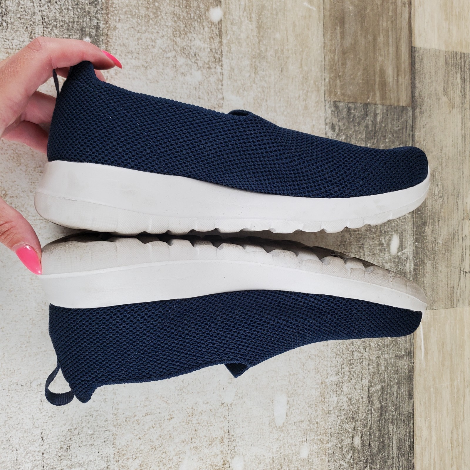 Skechers GO Walk Joy Womens Shoes Sz 7 Athletic Navy Blue White Lace-Up Sneakers
