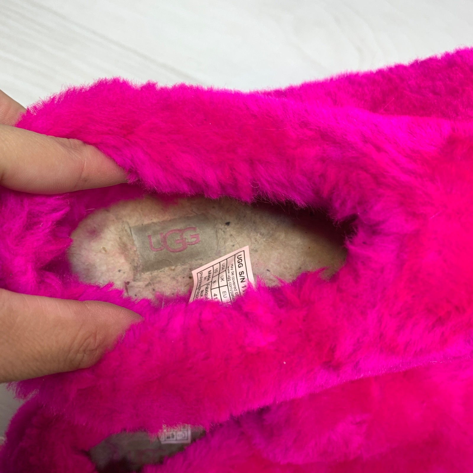 Womens UGG Classic Cozy Bootie Slipper – Rock Rose Faux Fur Size 10 1131950