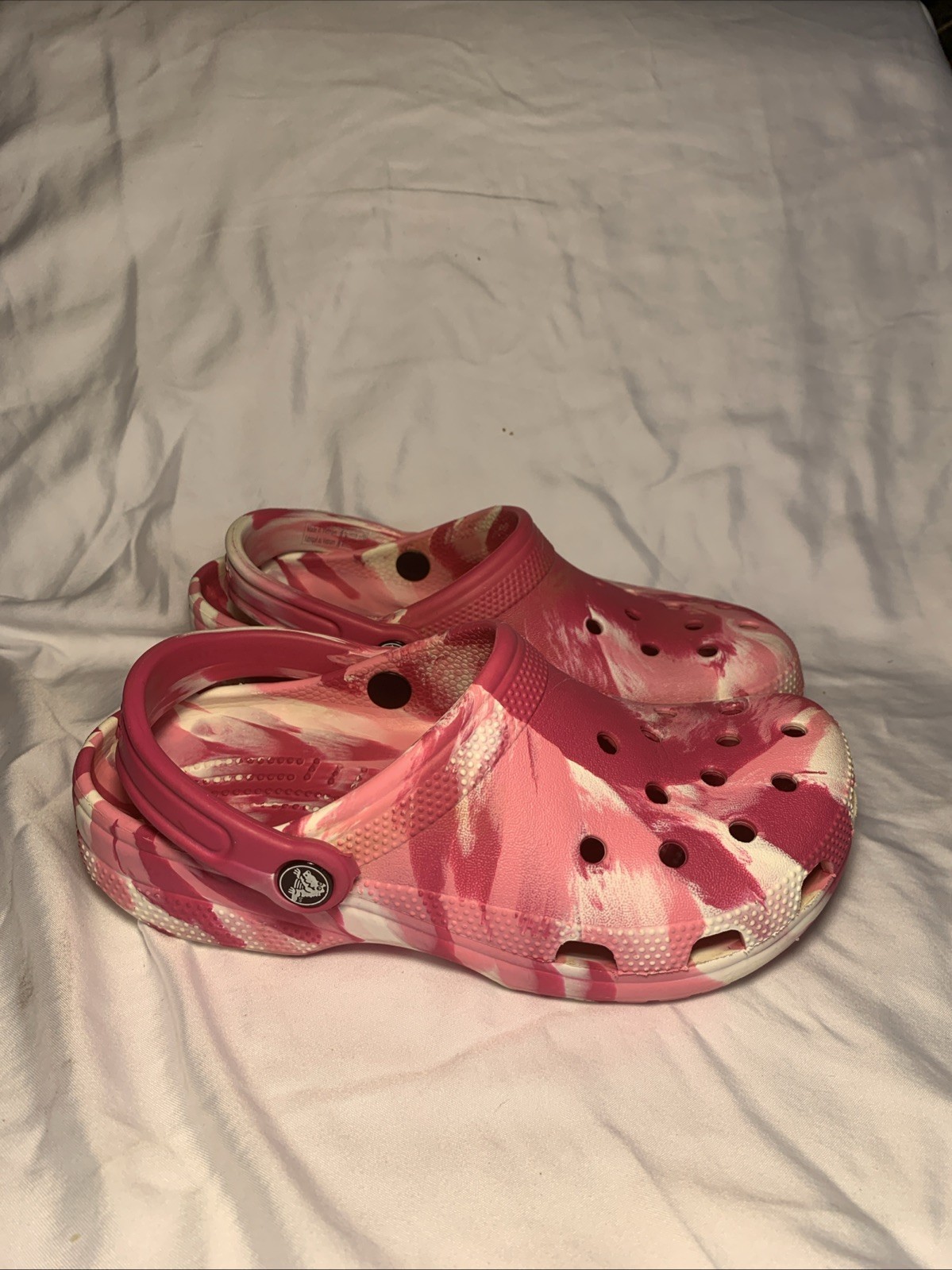 Crocs Classic Marbled Clogs In A Pink And White Tie-dye Colorway M5,W7