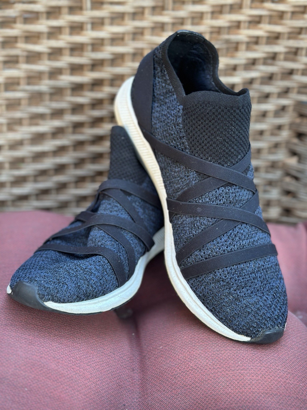 EILEEN FISHER Sustainable Mesh Knit Strappy Sneakers Navy & Black Size 9
