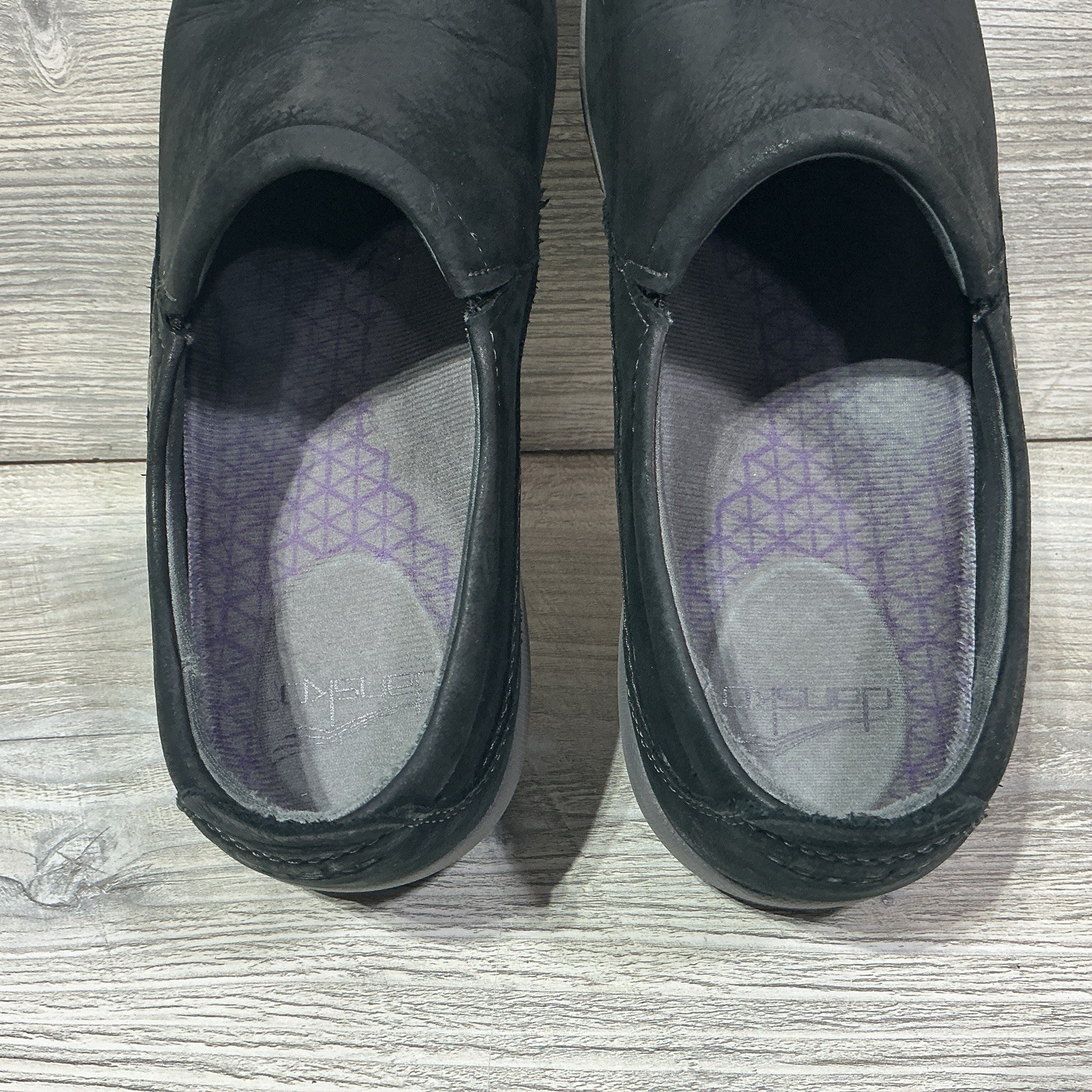 Dansko Patti Clog Women’s 39 / 8.5 Black Nubuck Leather Slip On Vibram Sole
