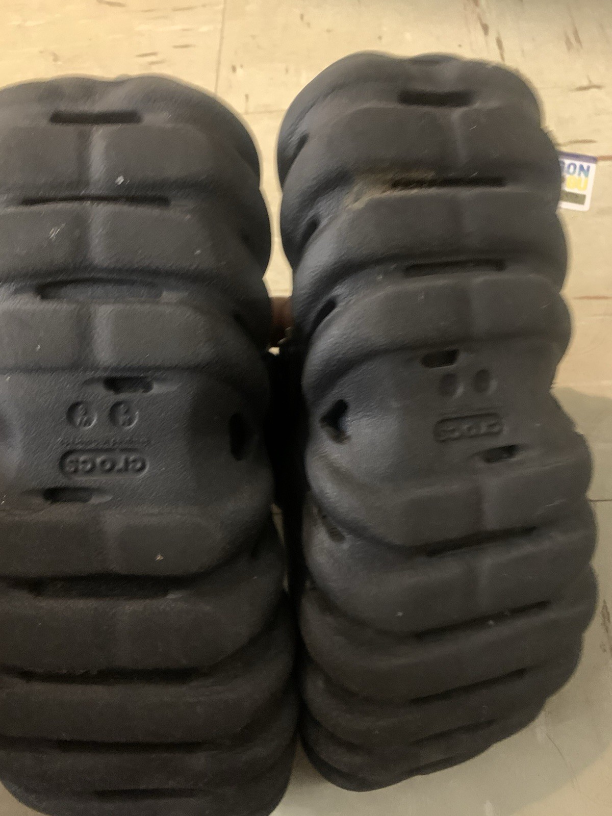 Crocs Eco Womens Sz4, Mens Sz 6