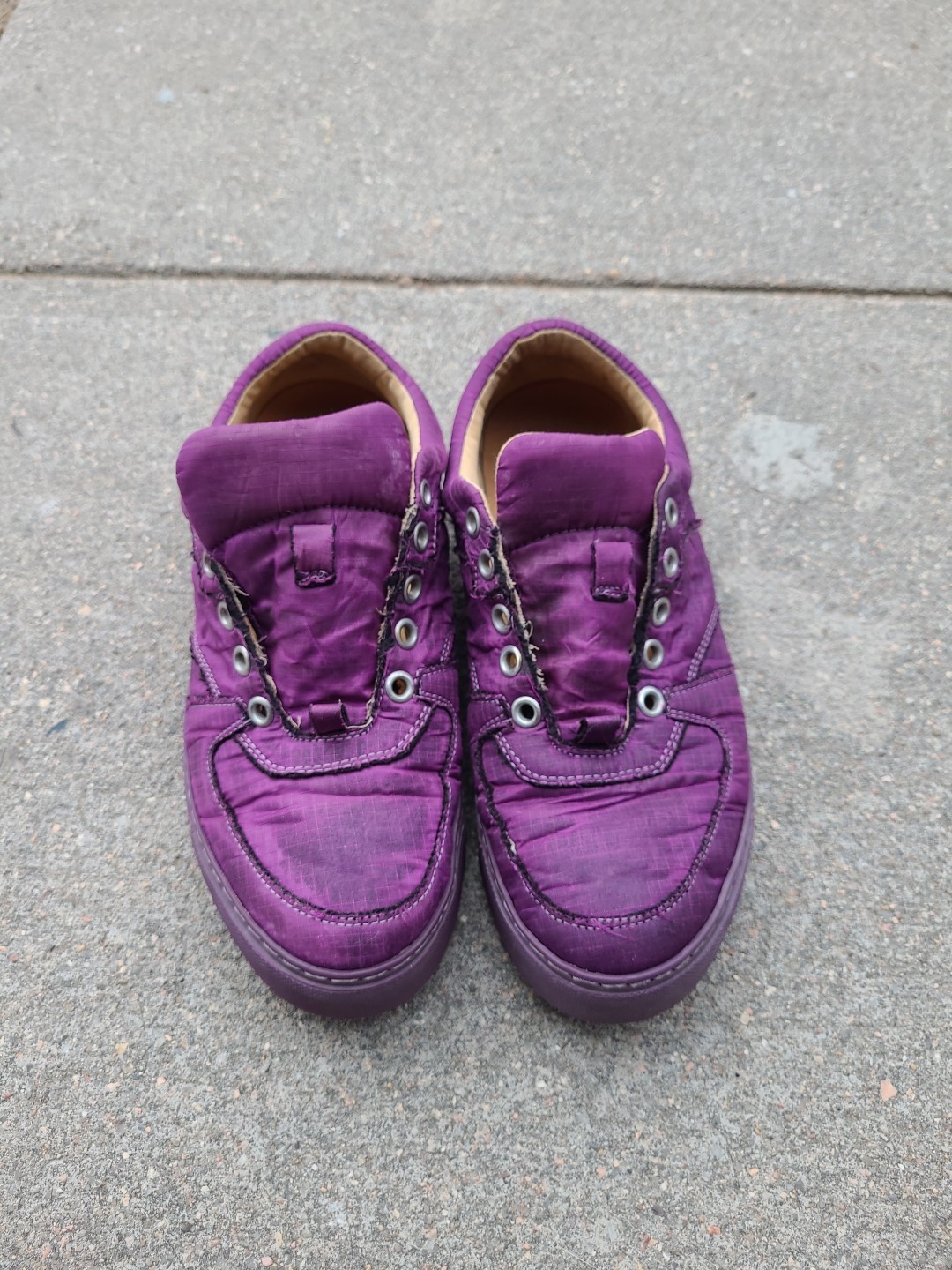 John Fluevog Lopro Leeside Lace-Up Sneaker Purple M5/W7 Read Description
