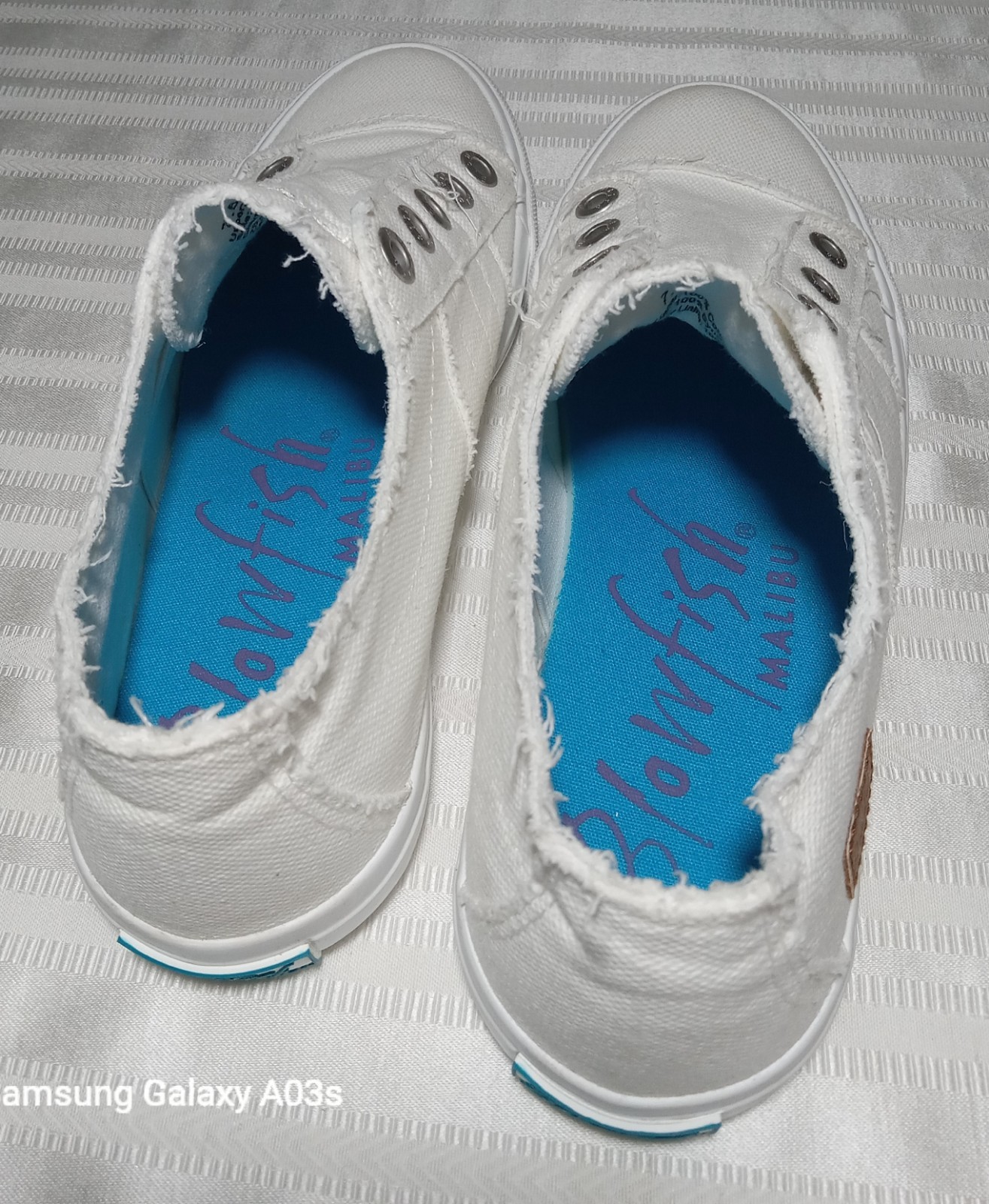 Blowfish Malibu Women’s Play, White Slip-On Sneaker, Size 7.5 M
