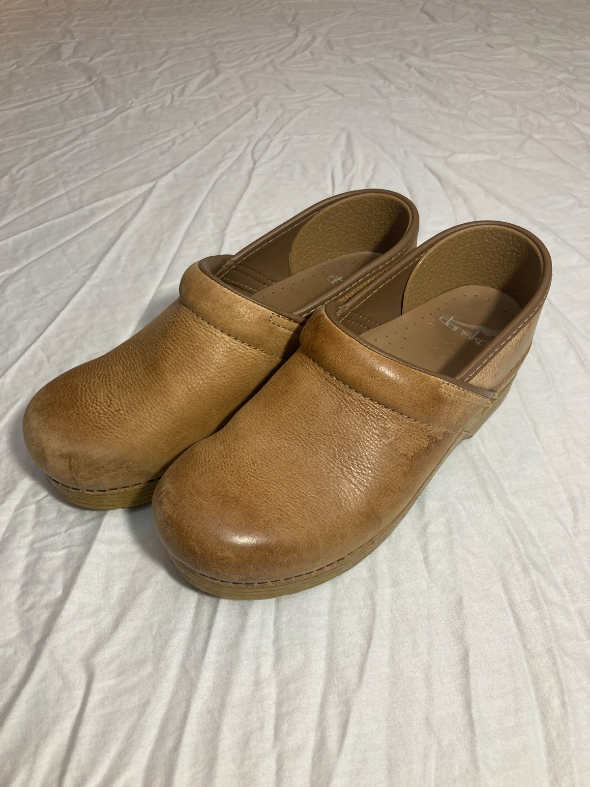 Dansko Honey Tan Leather Clogs Nonslip Professional Nurse US 7.5 – 8 EU 38
