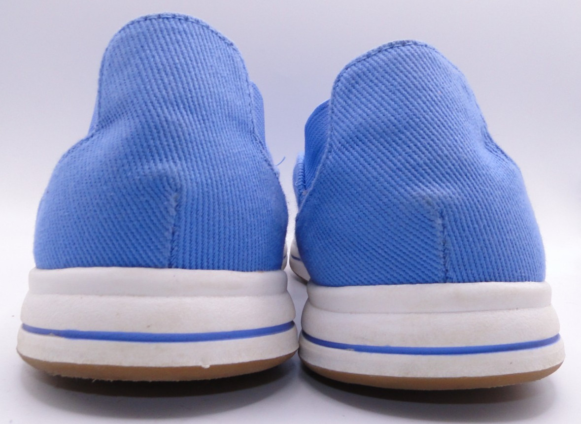 Clarks Shoes Women’s 8.5 W Breeze Step Cloudsteppers Canvas Slip On Light Blue