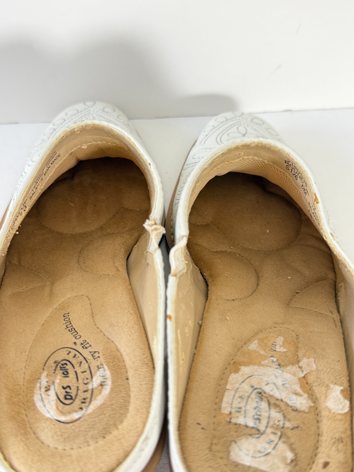 Dr. Scholls Leather White Embroidered Mules 6 Western Round Up Clogs Block Heel