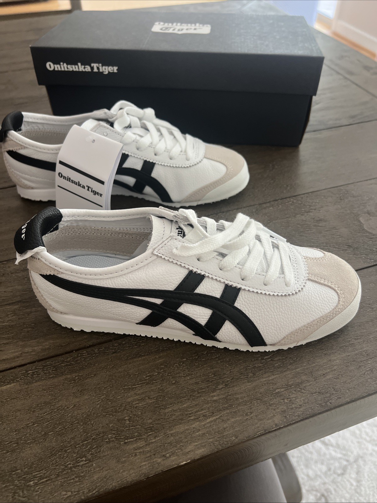 Onitsuka Tiger Mexico 66 White/Black Women’s US 6