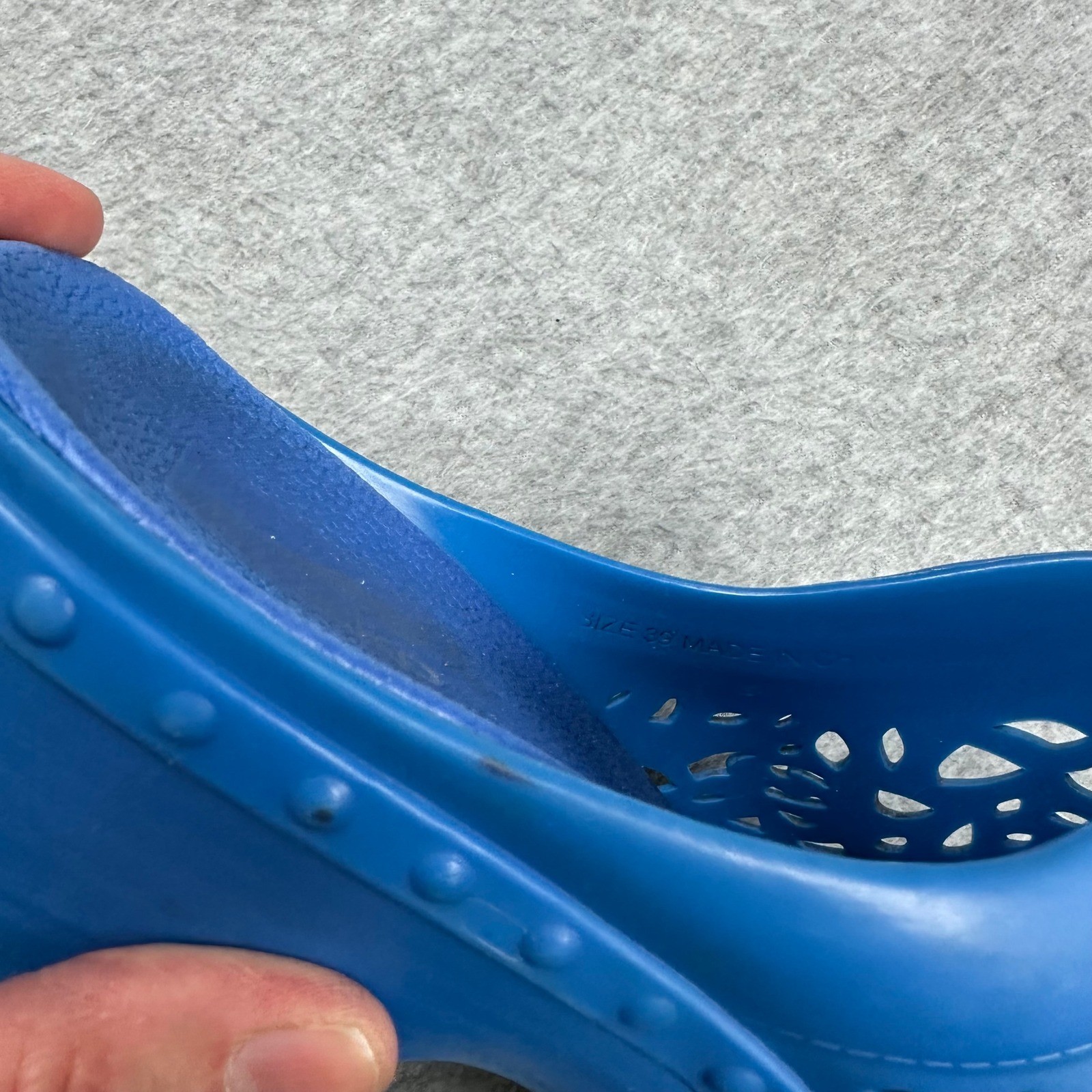 Dansko Blue Rubber Laser Cut Filigree Clogs Mules Womens Size 39 EU 8.5-9 US