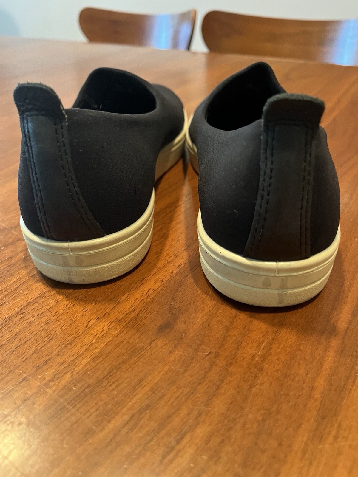 Woman’s Ecco Size 36 Shoe