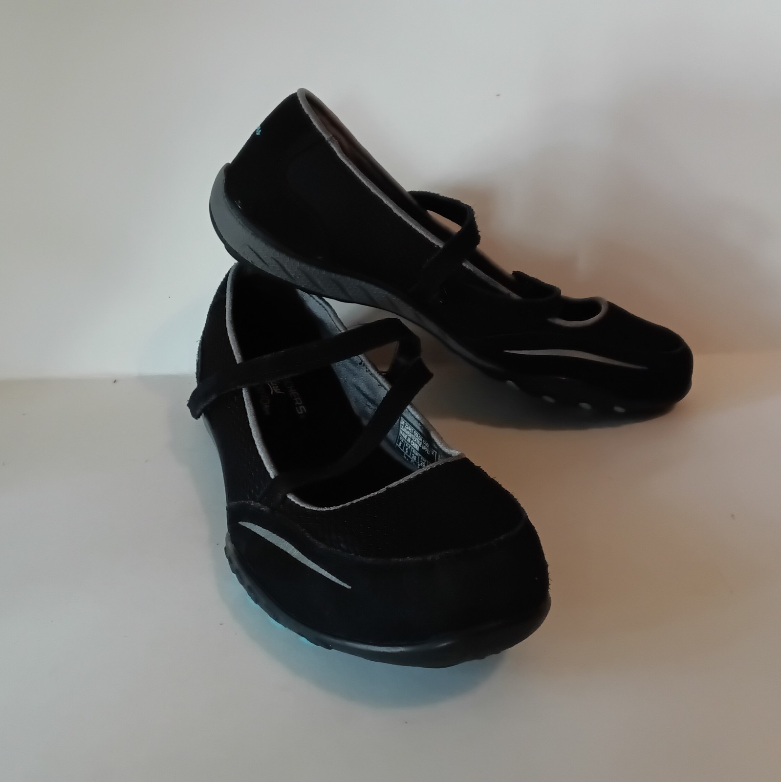 Skechers Women’s 8 Black Suede Leather Strappy Mary Jane Athletic Shoes