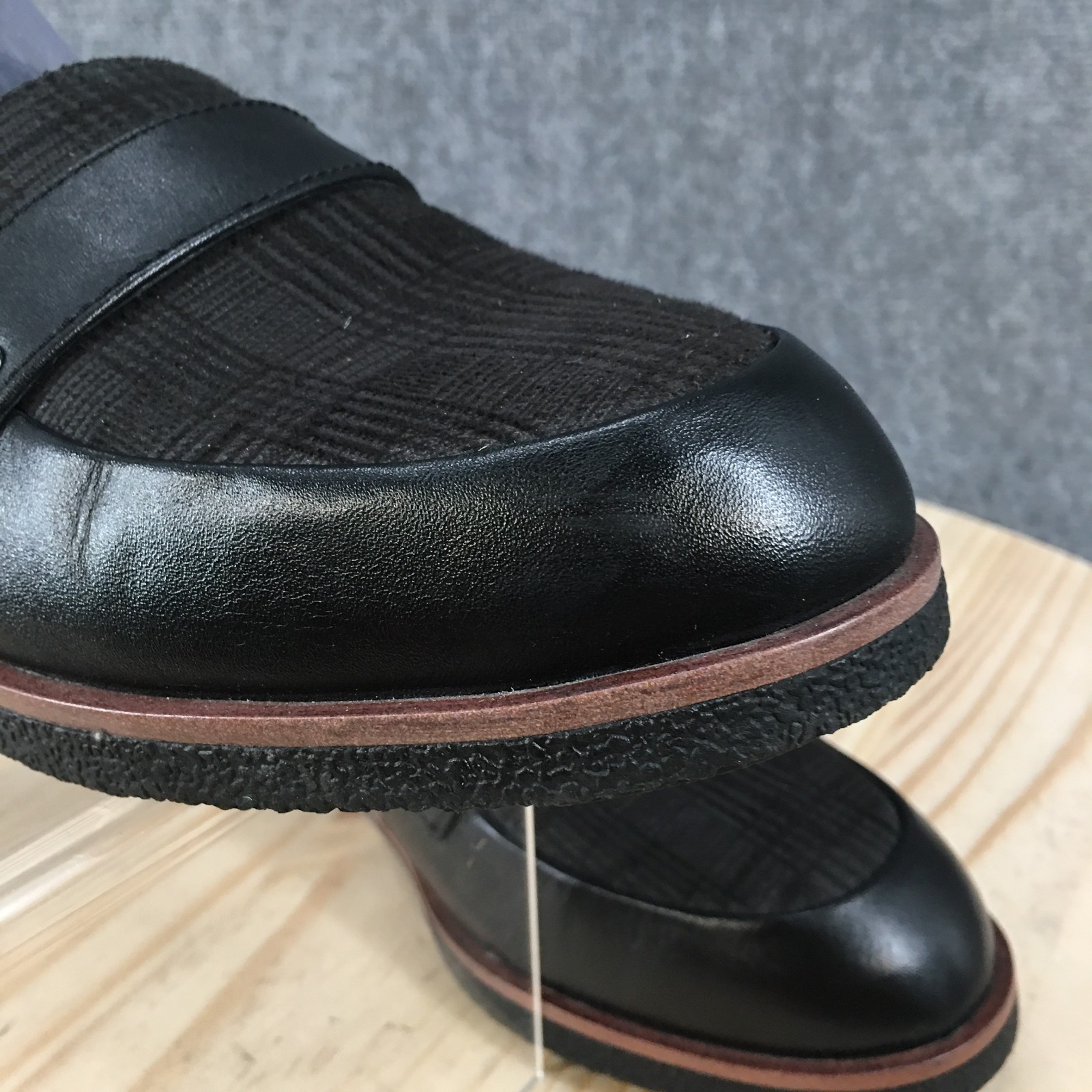 Clarks Griffin Sail Shoes Womens 10 M Casual Slip On Plaid Loafers Black Leather