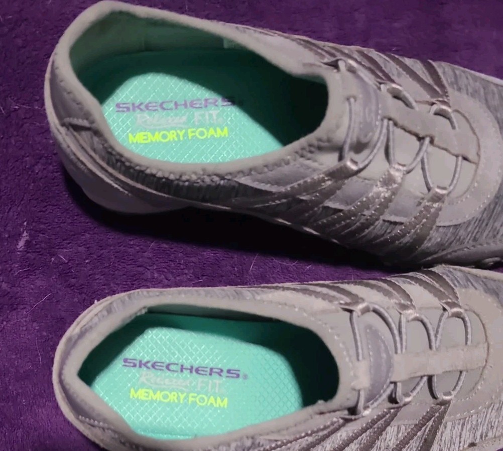 skechers memory foam man-made material gray slip on sneaker size 6.5