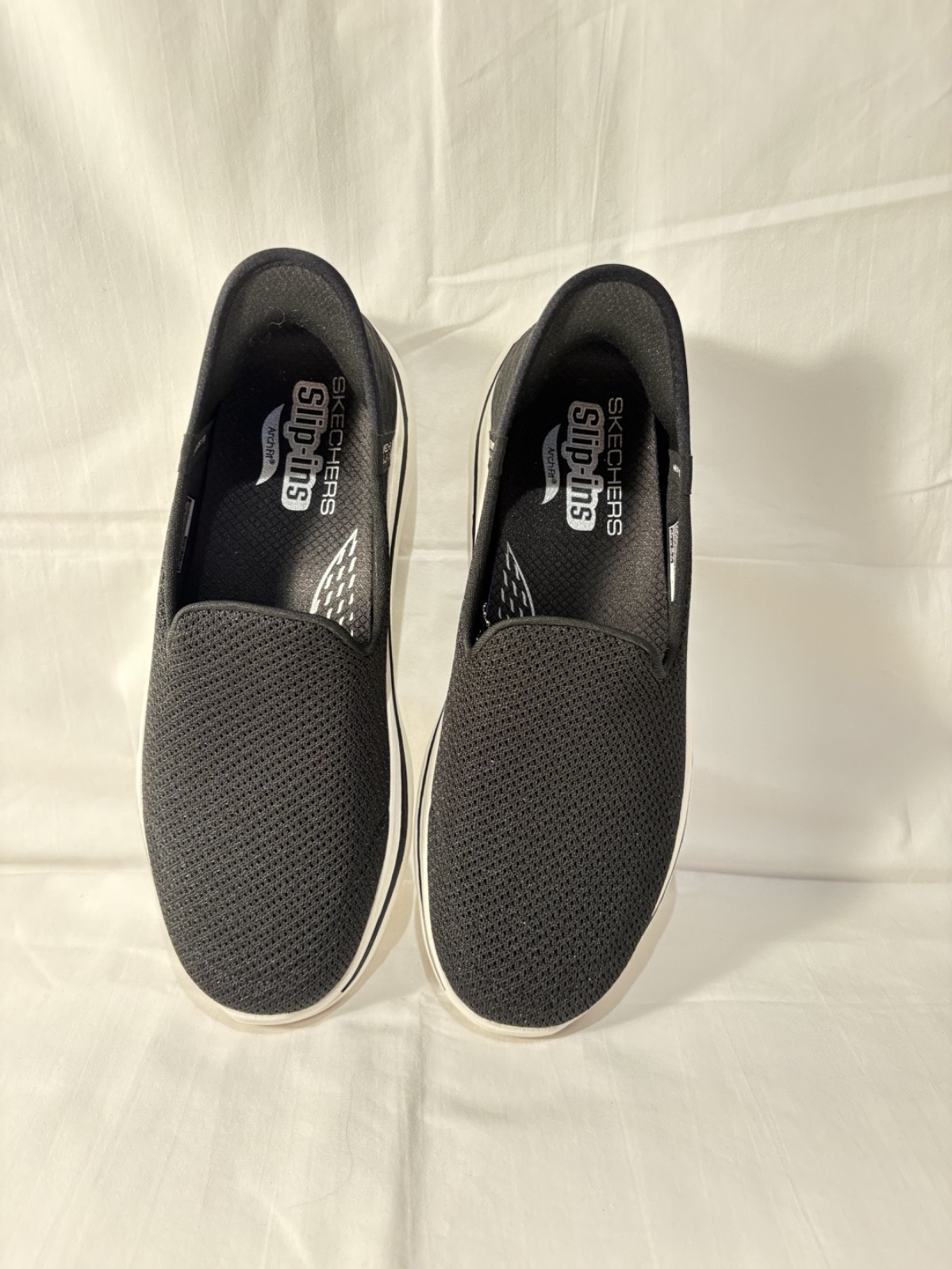 Tommy Bahama Mesh Wedge Heeled Slip-On Sneakers with Shimmer 7.5