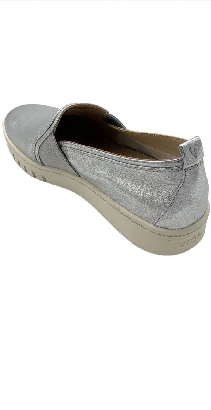 NEW HOT DEAL VIONIC Women’s Cambria Slip On Sneaker, Silver Leather (Authentic)