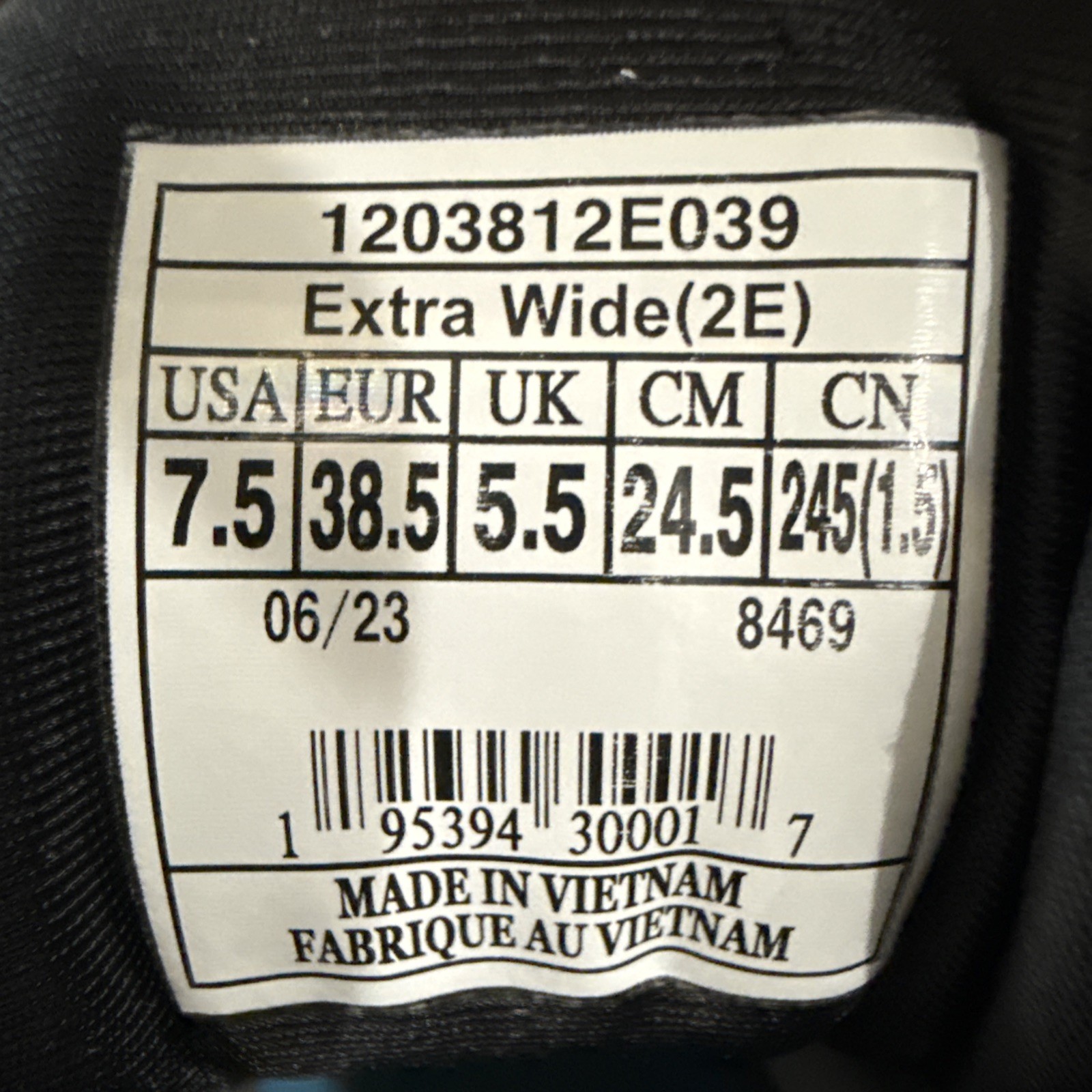 Brooks Adrenaline GTS 23 Women 7.5 2E Extra Wide Running Shoes Gray Black Purple