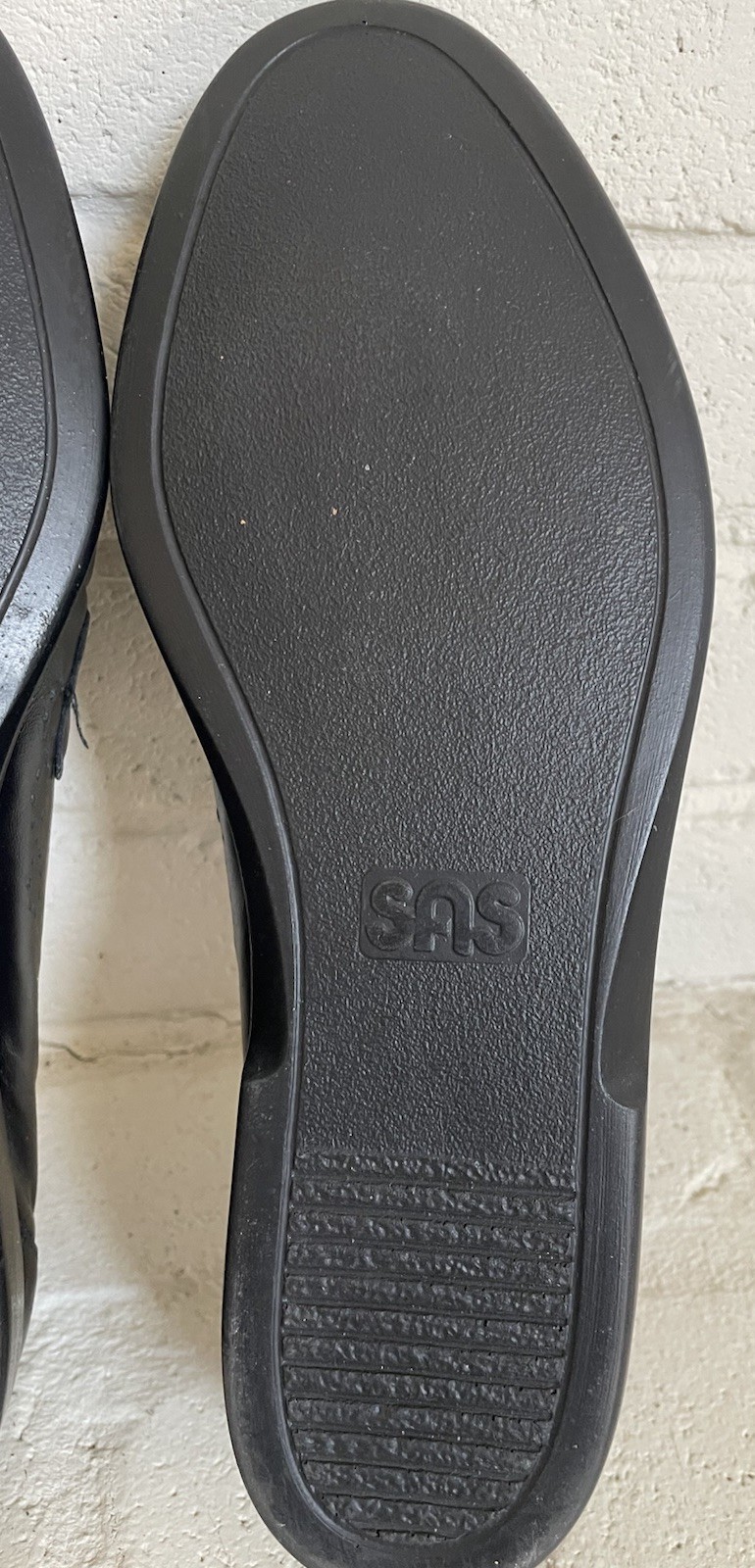 SAS Handsewn Black Leather Loafer Shoes Classic Comfort Slip On Mens Size 11
