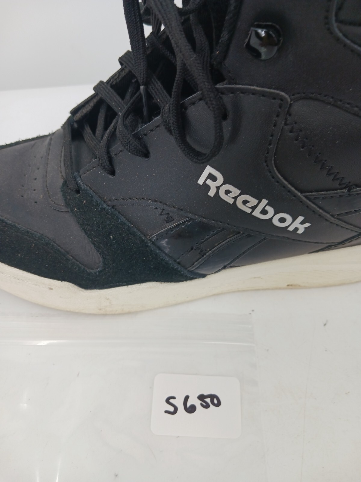 Reebok Womens Black High-Top Sneakers Size 9.5 Leather Quilted Casual Work