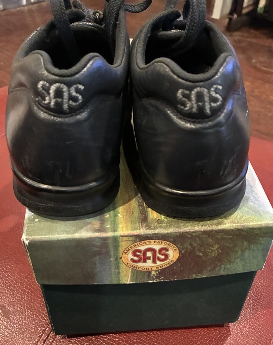 SAS Free Time Womens Shoes 8 N Navy Blue W/box Preowned
