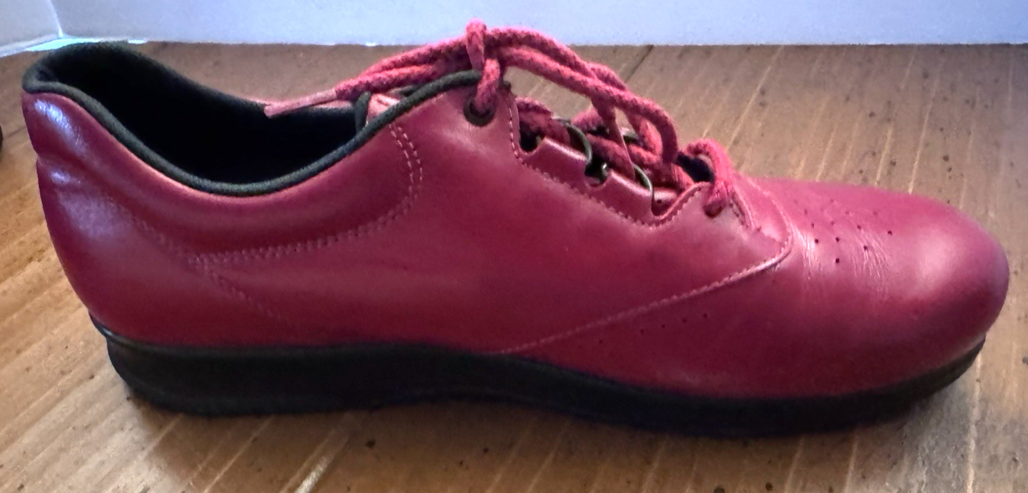 SAS Free Time Leather Lace Up Walking Shoes Sneakers – Women’s Size 10 N – Red